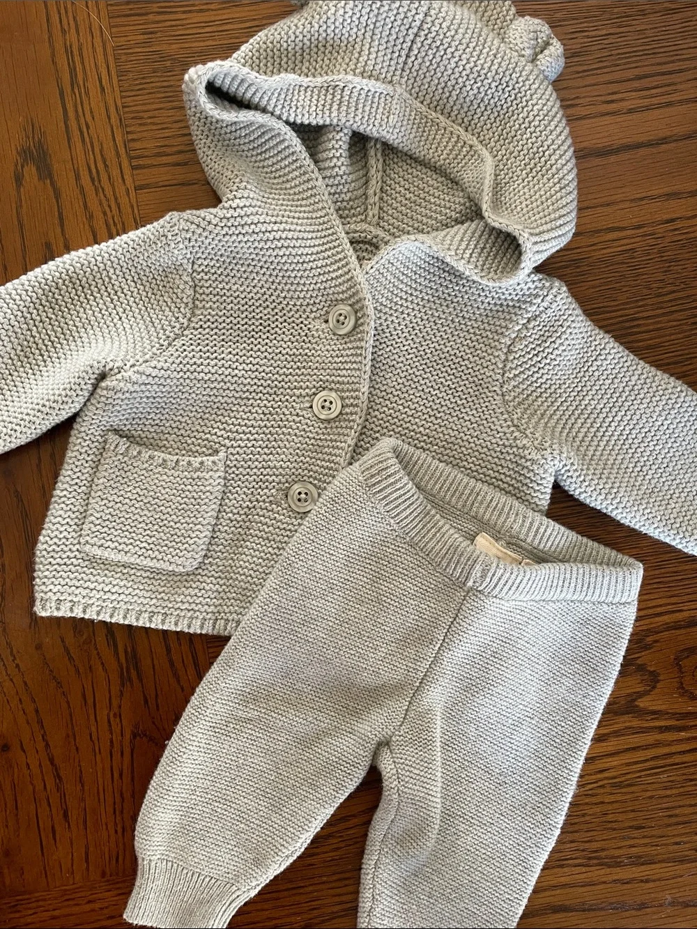 GAP Baby Sweater Set in Light Gray